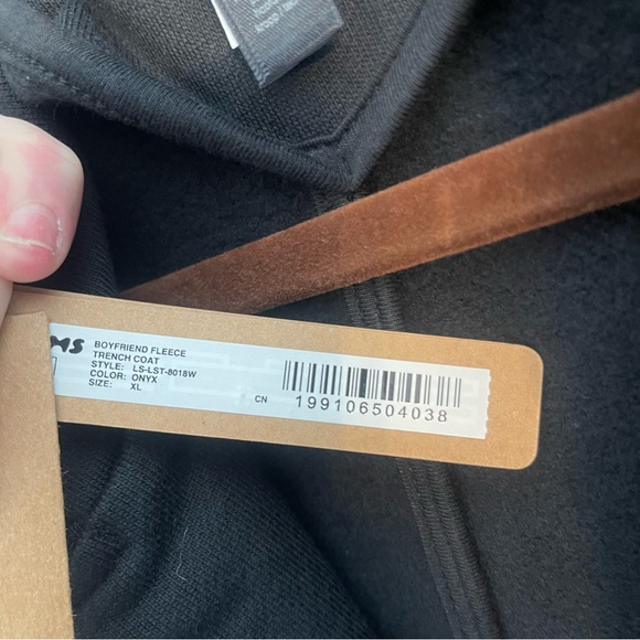 SKIMS Elegant Black Trench Coat - Picture 4 of 11